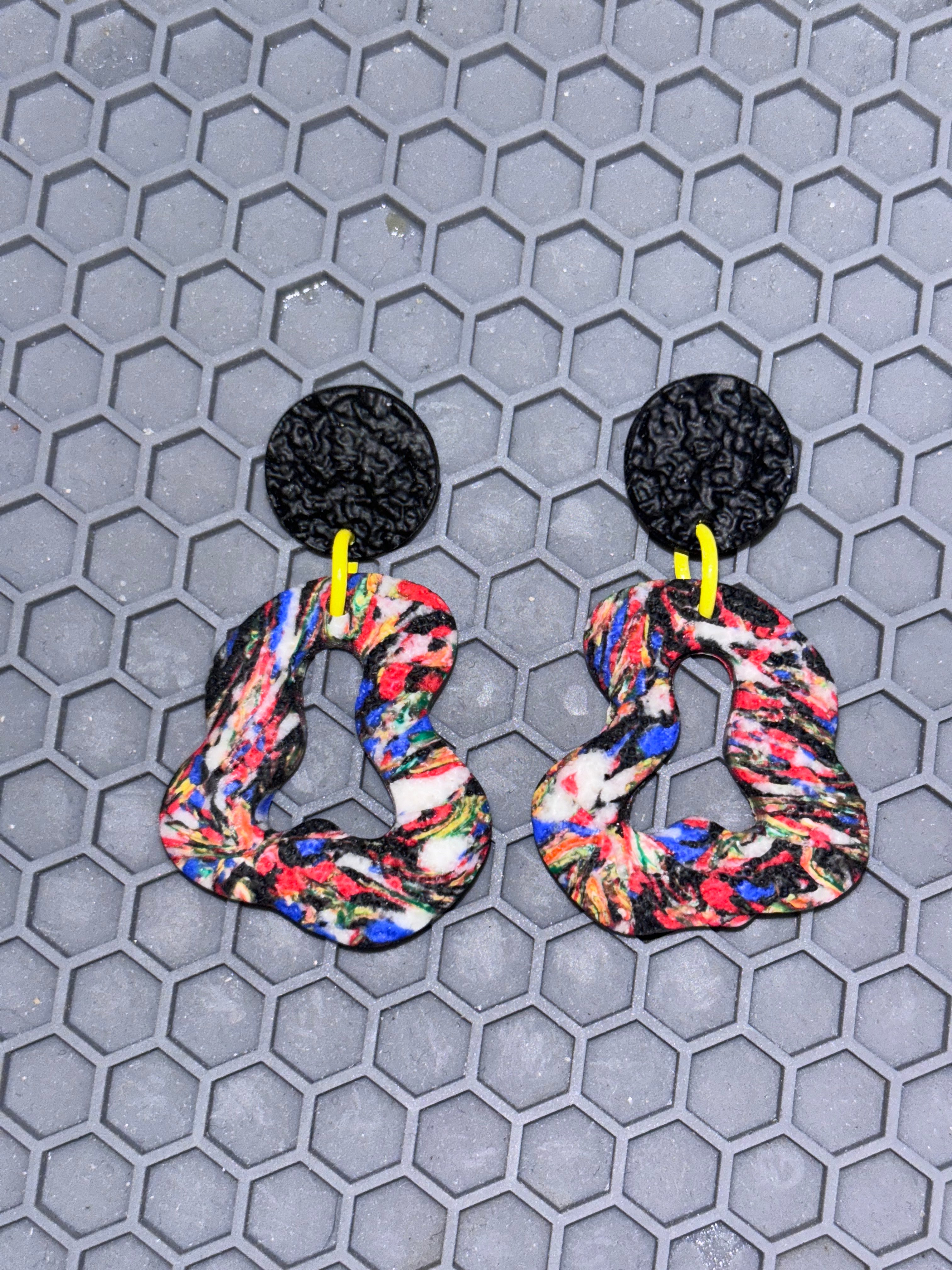 Pendientes Geométricos con Flores - Arcilla Polimérica